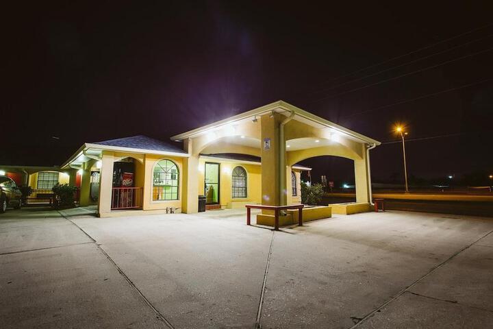 Parkway Inn Channelview