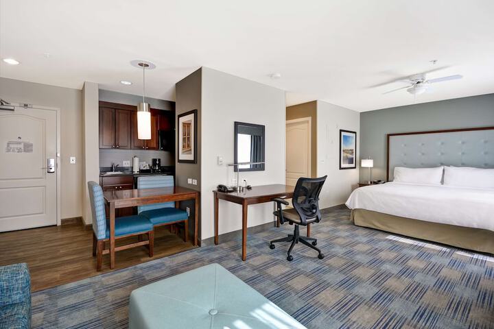 Room 16 of 49