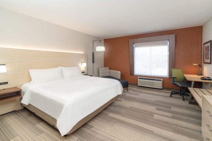 Holiday Inn Express Hotel & Suites Magee by IHG