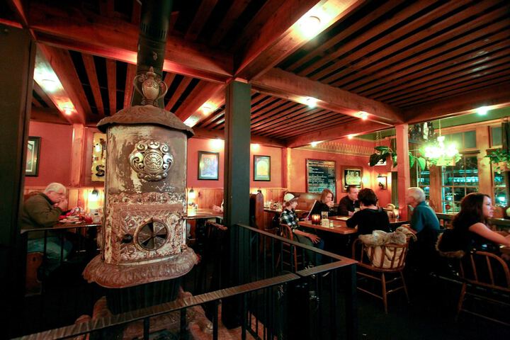 Breakfast/Coffee Service 33 of 42