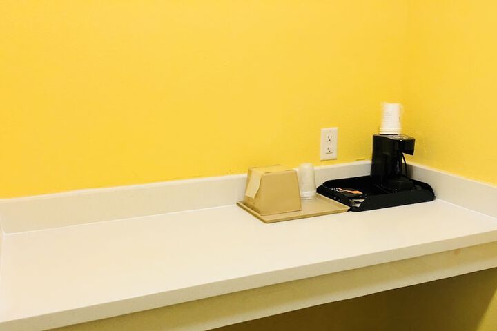 Room 16 of 52