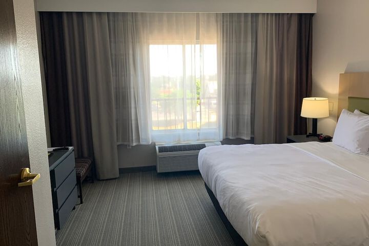 Room 49 of 90
