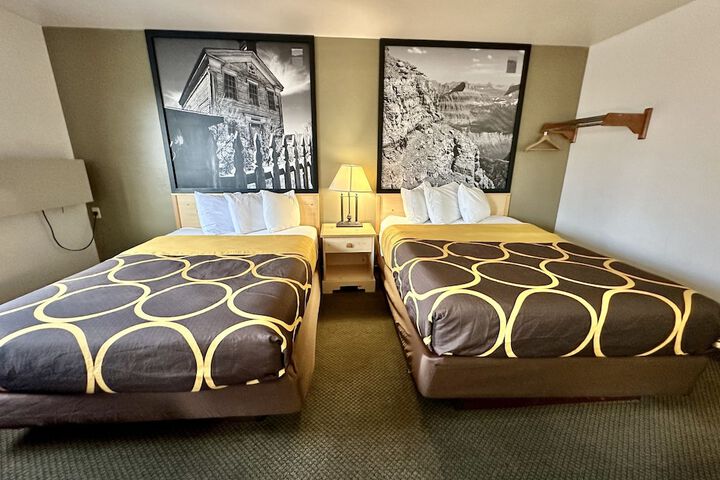 Room 23 of 46