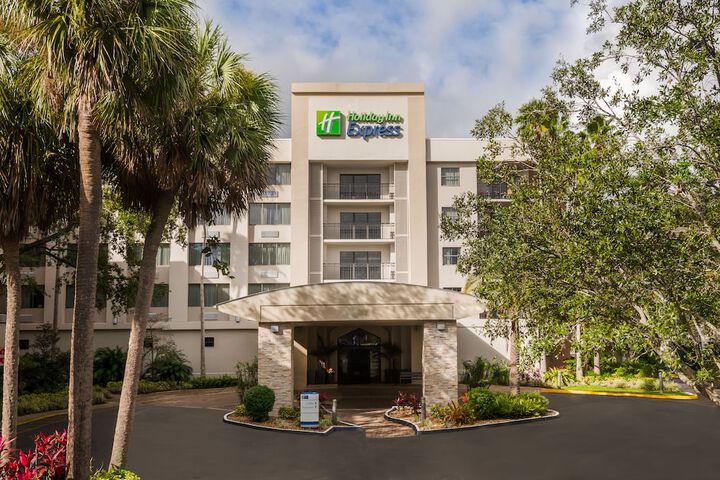 Hotel 7 of 53