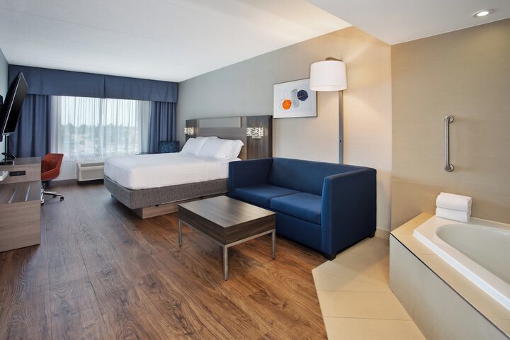Room 55 of 82