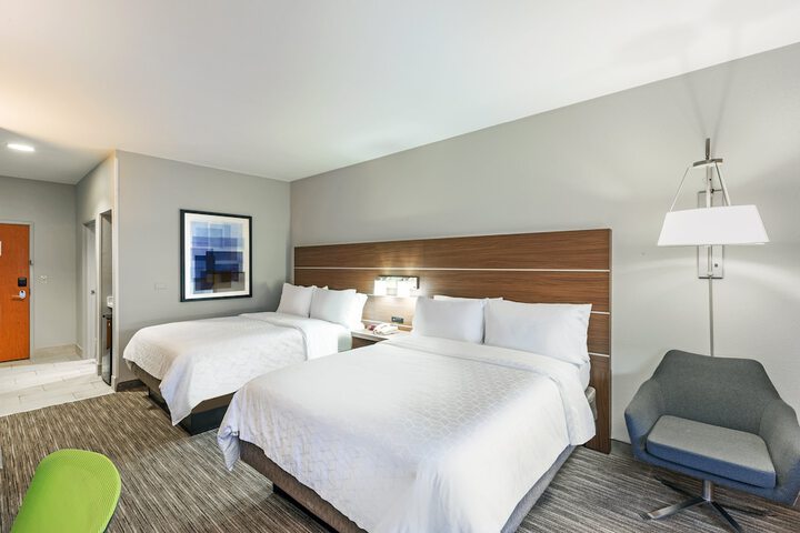Room 18 of 43