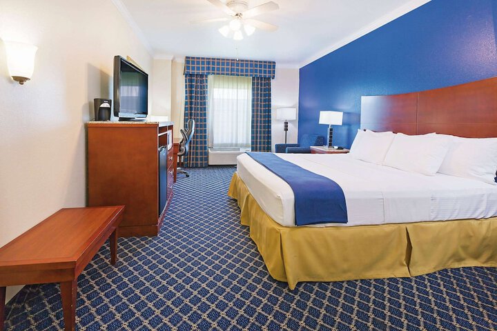 Room 45 of 70