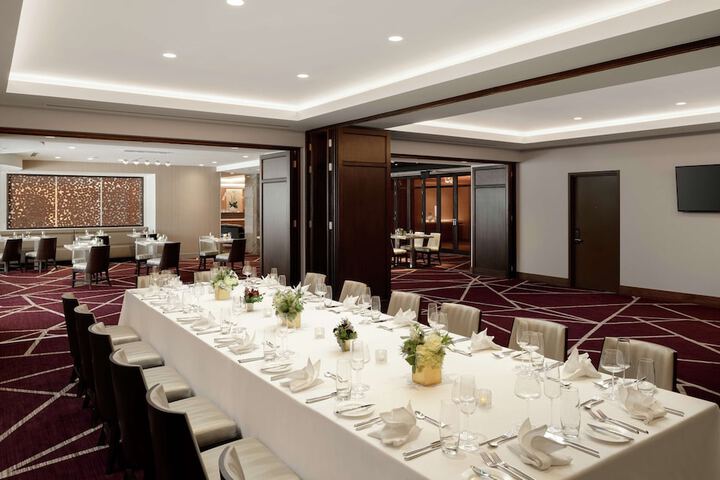 Dining 83 of 103