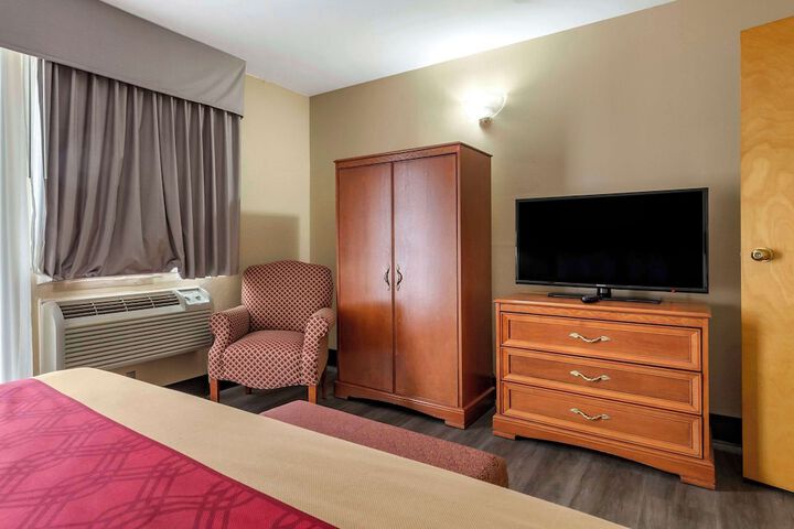 Room 10 of 23