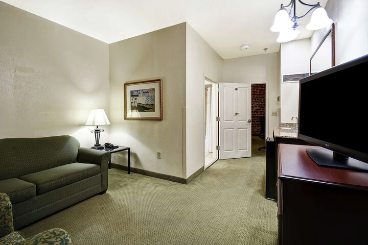 Room 21 of 46