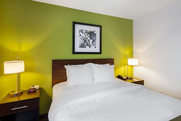 Room 14 of 37