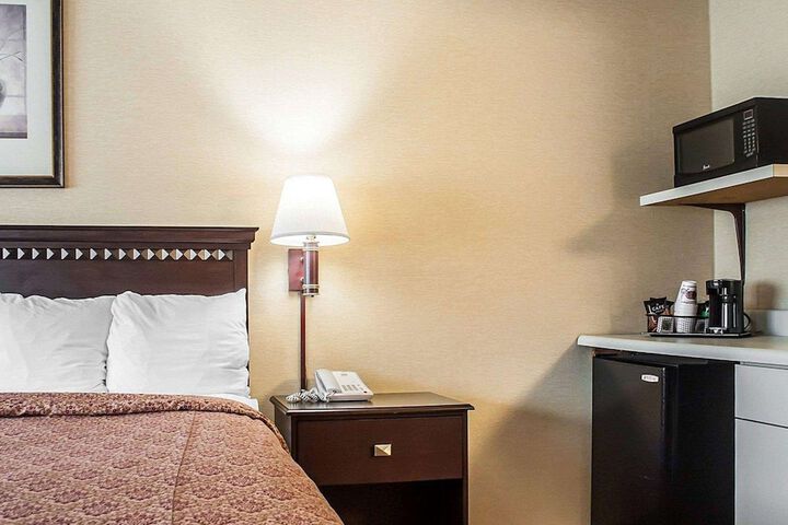 Econo Lodge Elmira-Corning