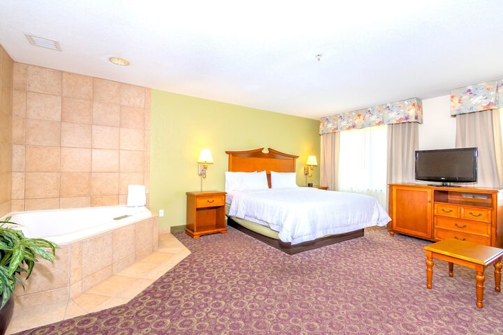 Room 40 of 81