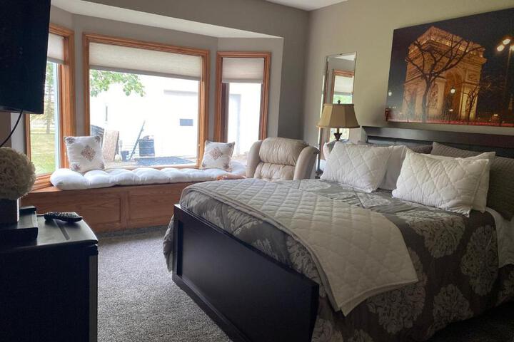 Rolling Hills Country Resort Bed and Breakfast