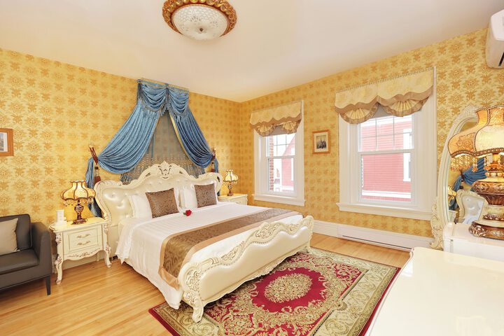 Room 175 of 252