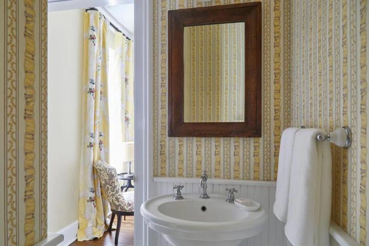 The Kent Collection - The Victorian
