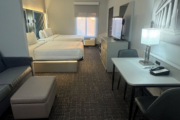 Room 21 of 49