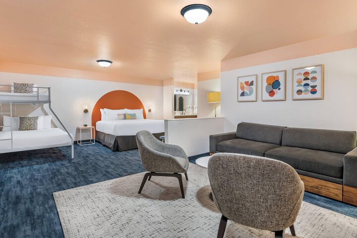 The Sandman Santa Rosa Sonoma an Ascend Collection Hotel