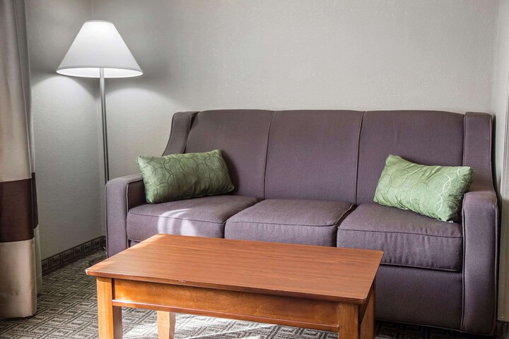 Quality Inn & Suites Bradford