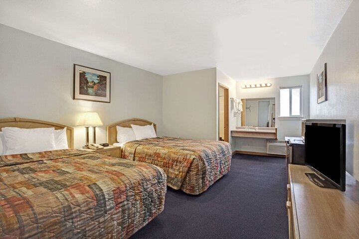 Room 16 of 23