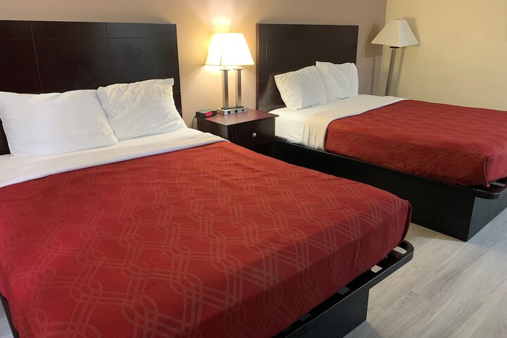 Room 21 of 38
