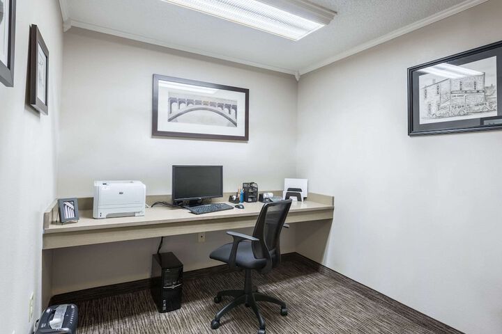 Country Inn & Suites by Radisson Cookeville, TN