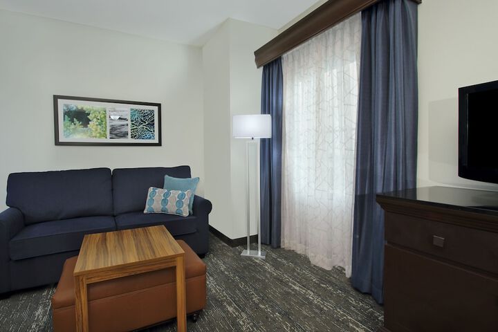 Room 11 of 35