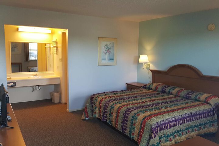 Room 38 of 72