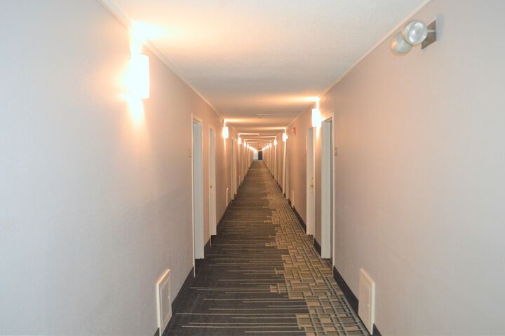 Ballroom/Hall 59 of 66