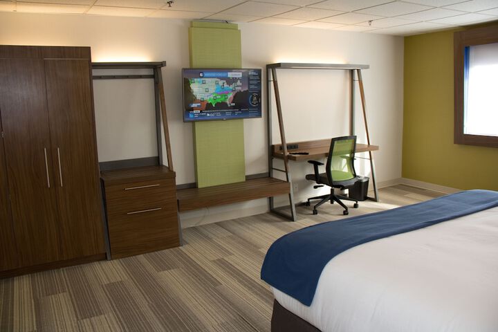 Room 17 of 42