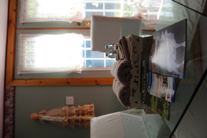 Room 16 of 54