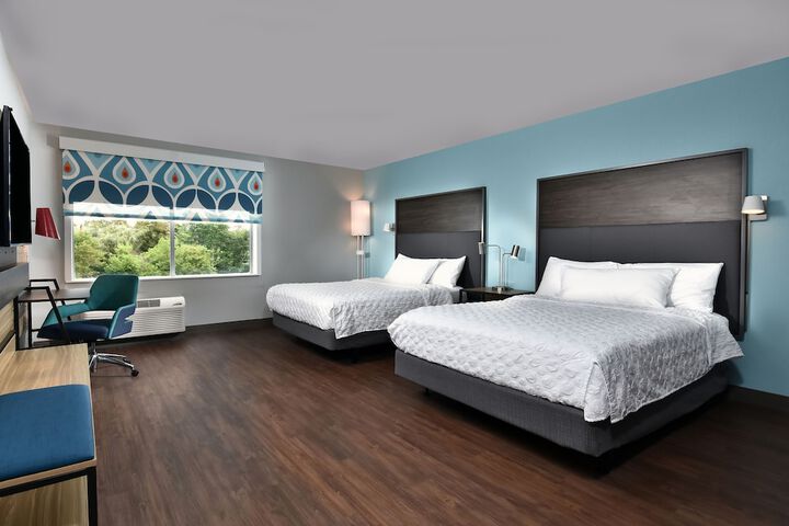 Room 9 of 17