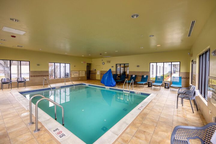 Pool 4 of 35