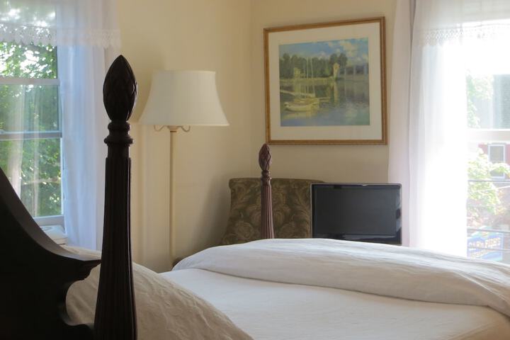 Room 6 of 34
