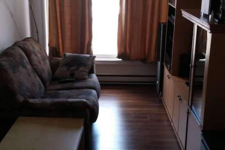 Room 17 of 34