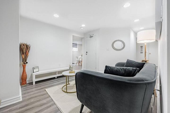 Cozy Haven Retreat 2Bed Basement