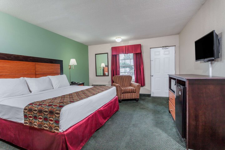 Room 12 of 15