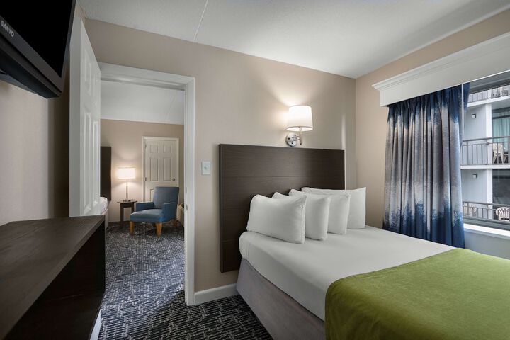 Dayton House Resort BW Signature Collection