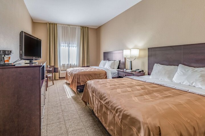Room 32 of 52