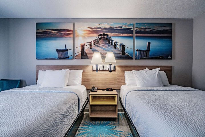 Room 27 of 52