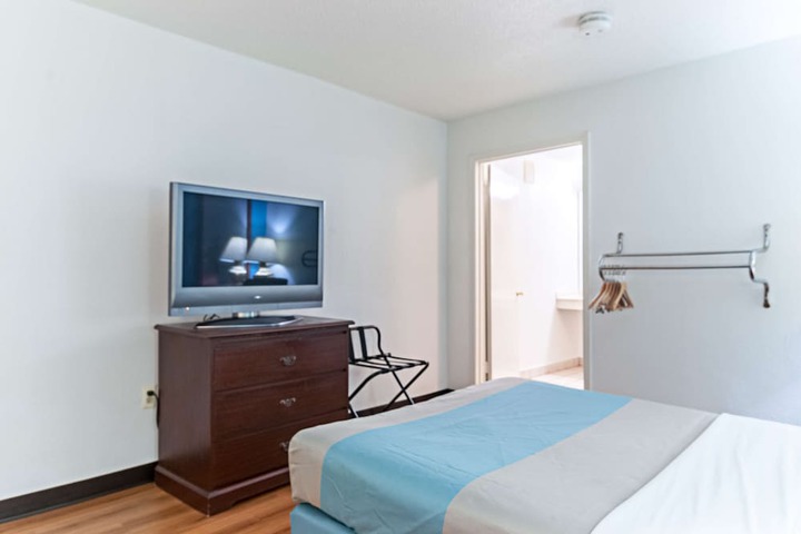 Room 21 of 45