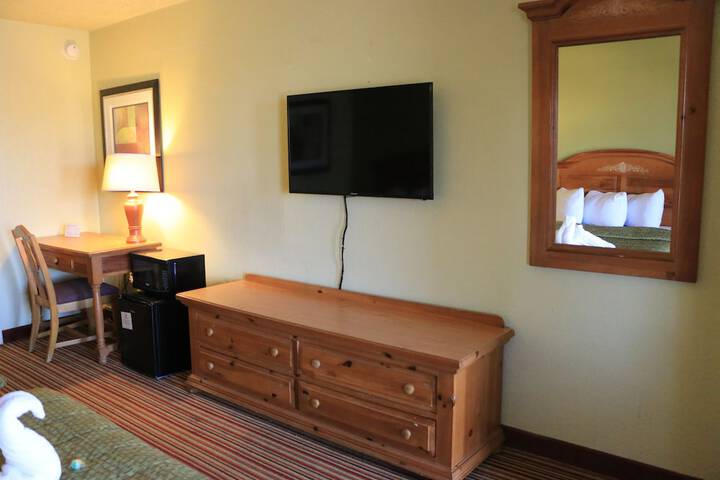 Room 26 of 46