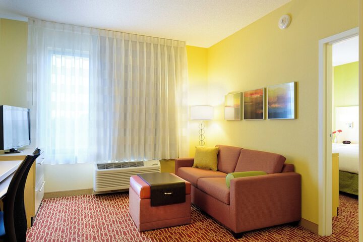Room 35 of 66