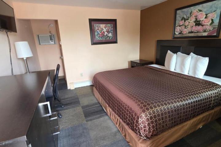 Greenway Motel