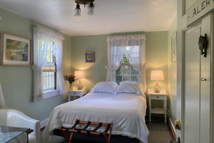 Room 46 of 60