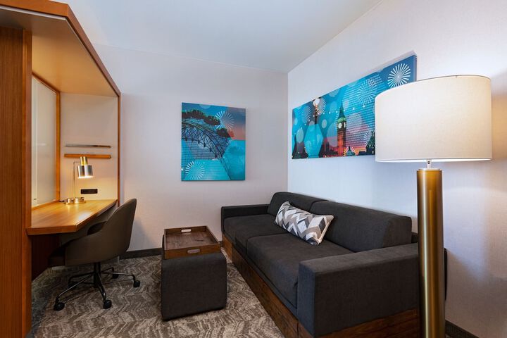 Room 33 of 54