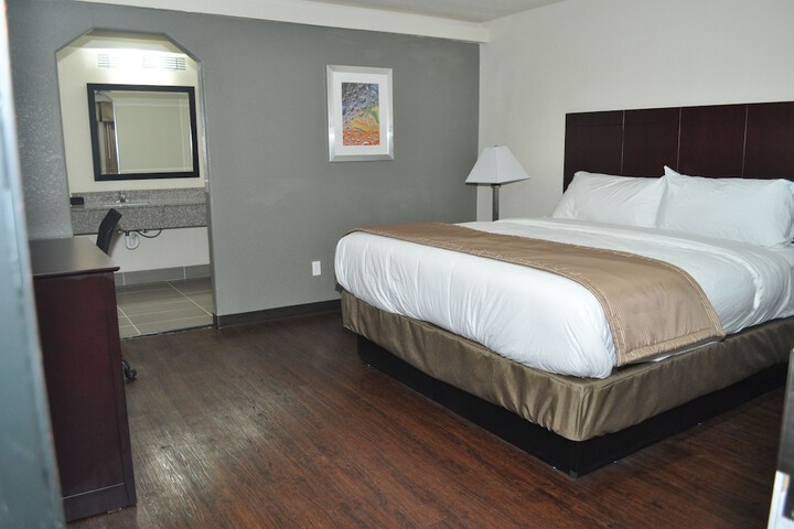 Room 20 of 27