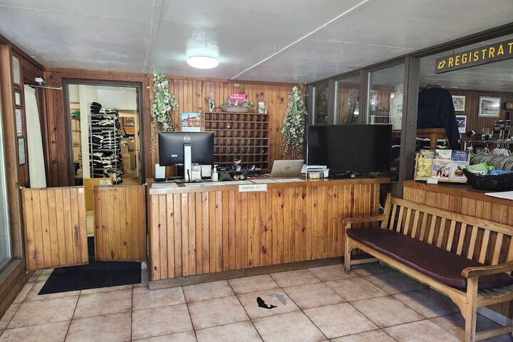 Montauk Lodge