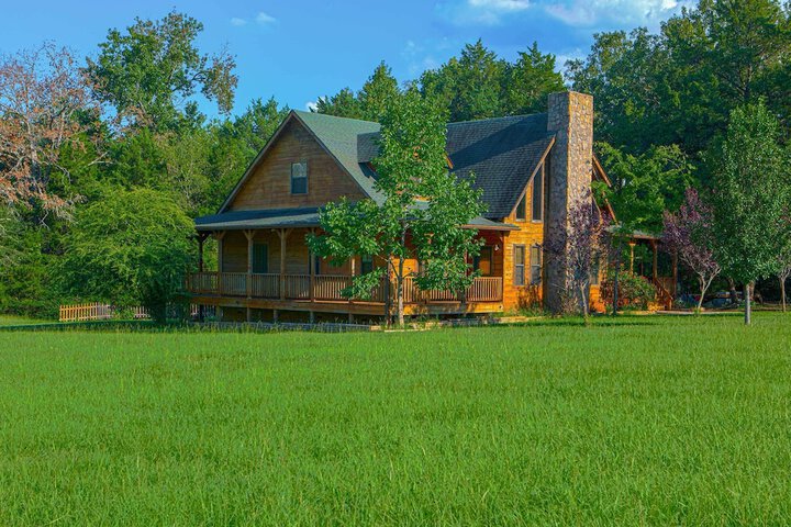 Pet-friendly Jefferson Home Near Lake O the Pines