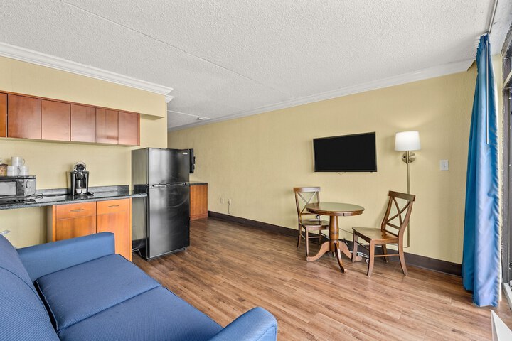 North Shore Oceanfront Resort Hotel with Waterpark